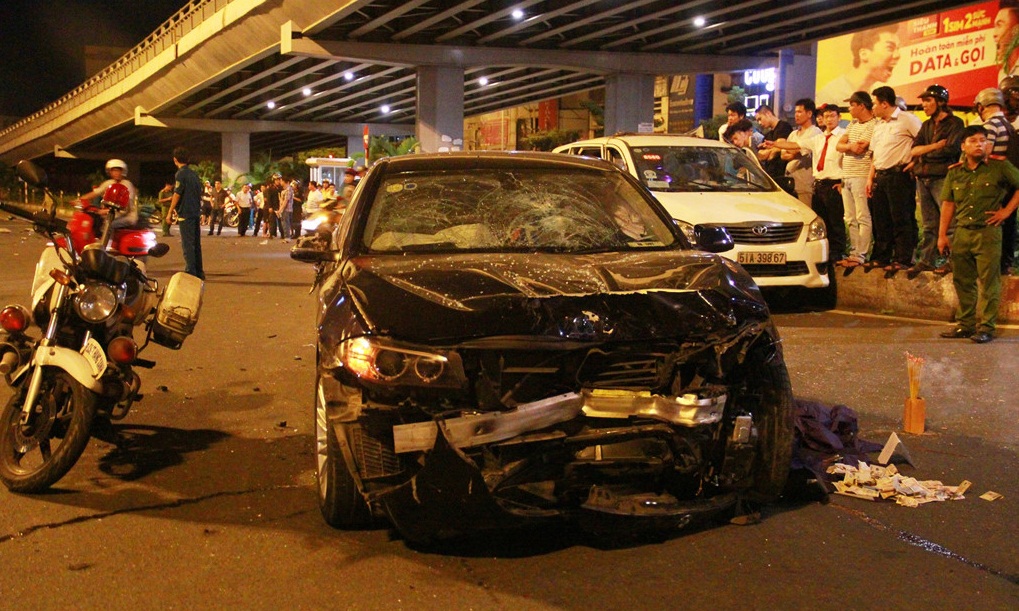 Xe BMW do nữ tài xế điều khiển gây tai nạn kinh hoàng sở hữu công nghệ an toàn nào?