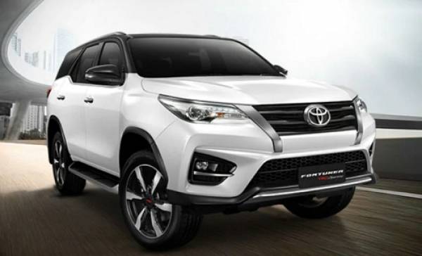 Toyota Fortuner TRD Sportivo dự báo ‘gây bão’ bởi những tính năng đầy bất ngờ