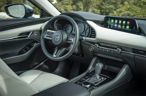 Giá chỉ từ 766 triệu đồng, Mazda3 2019 được trang bị những gì?