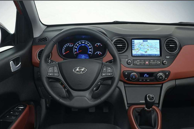 Hyundai Grand i10 đẹp ‘long lanh’ giá 171 triệu được trang bị những gì?