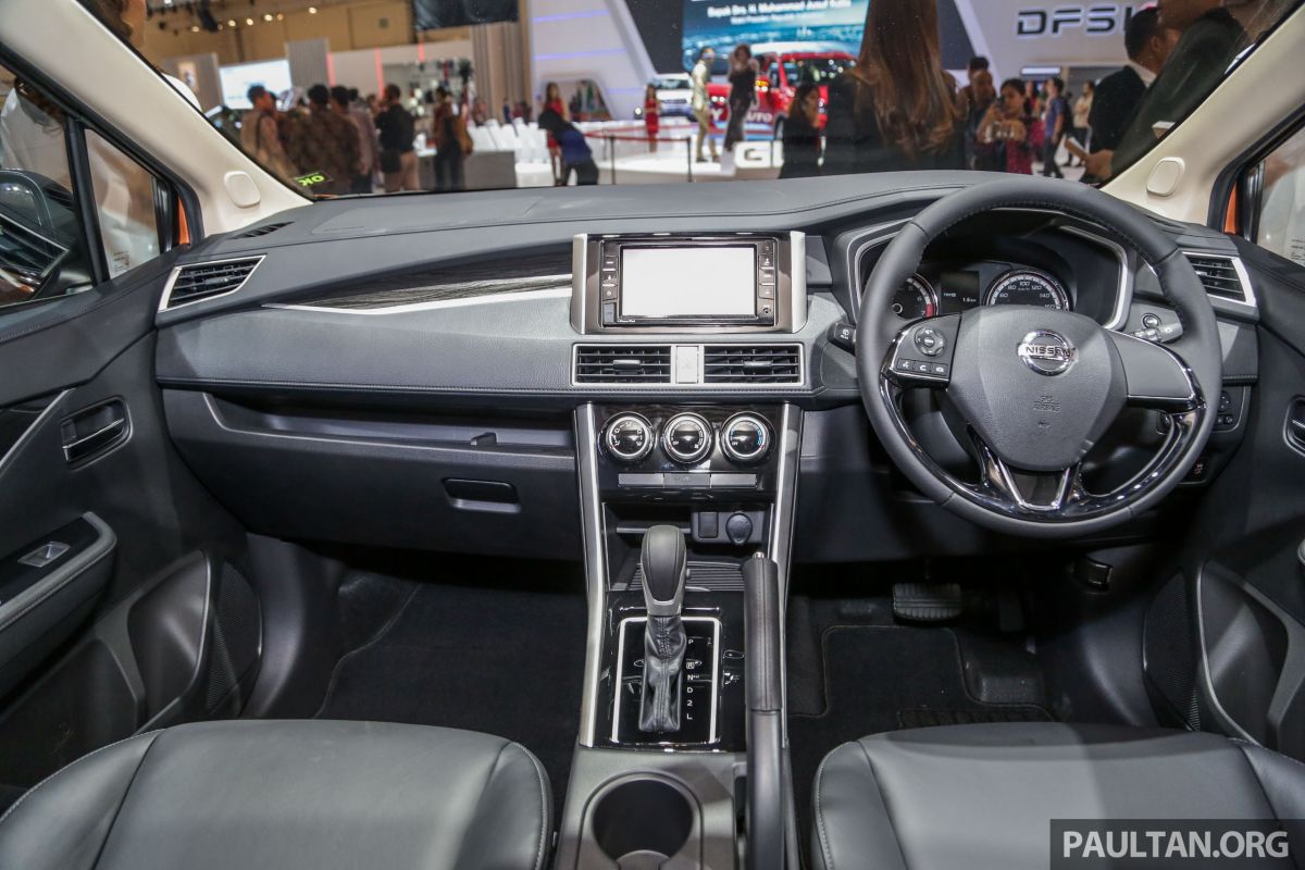 Vừa ra mắt giá chỉ hơn 300 triệu, Nissan Livina được trang bị những gì?