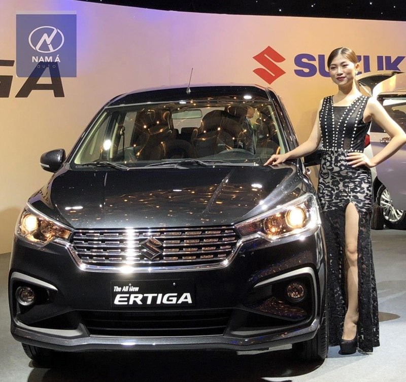 Vừa về Việt Nam đã hết hàng, Suzuki Ertiga có gì đặc biệt?