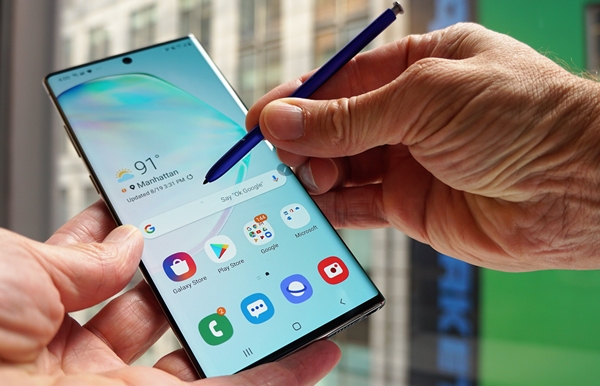 ‘Điểm mặt’ 5 mẫu smartphone giảm giá mạnh đầu năm 2020