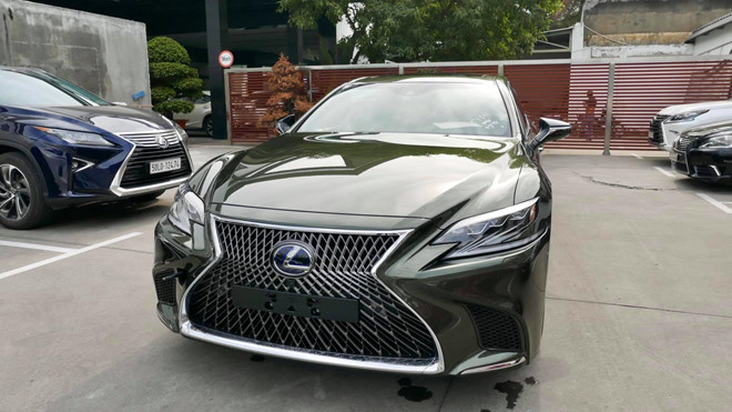 ‘Cận cảnh’ Lexus LS 500h vừa ra mắt thị trường Việt giá giá 7,38 tỷ đồng