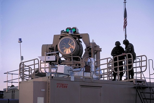 Hệ thống vũ khí laser trên tàu của Mỹ