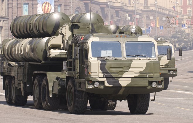 Hệ thống tên lửa S-400 của Nga