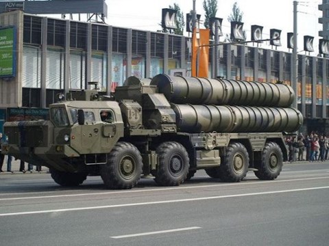 Hệ thống  tên lửa Bavar-373 của Iran