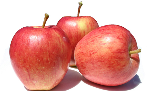 Quả táo cũng là một trong những quả được tổ chức EWG khuyến cáo người dùng nên hạn chế ăn. 