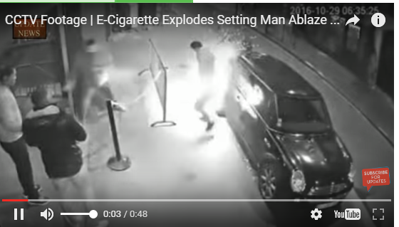 Hình ảnh người thanh niên hốt hoảng sau vụ nổ pin thuốc lá điện tử.