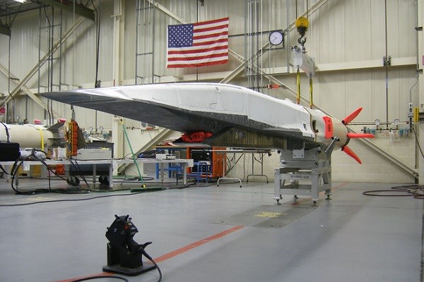 Mỹ đang cố gắng phát triển vũ khí siêu thanh thành máy bay chiến lược trong quốc phòng. 