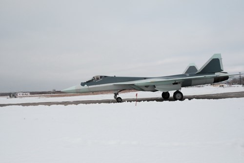 Máy bay T-50 được trang bị 2 động cơ NPO Starun Izdelieye 117 cung cấp tốc độ tối đa. 