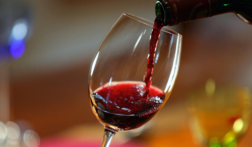 Rượu vang là mặt hàng được làm giả nhiều nhất. Ảnh minh họa 