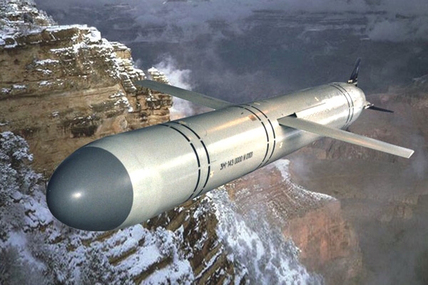 Tên lửa hành trình 3M-14T là biến thể tấn công mặt đất của hệ thống tên lửa Kalibr. 