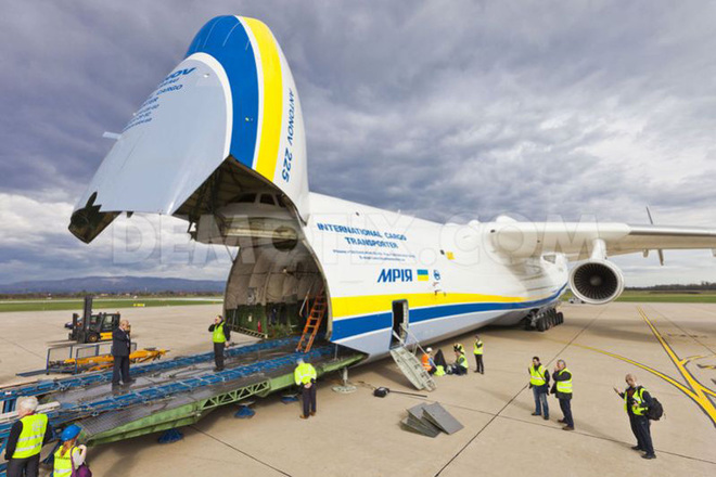 Máy bay vận tải An-225 là chiếc máy bay chở hàng chủ lực trong phi đội của hãng vận tải hàng không Antonov. Ảnh: VnExpress