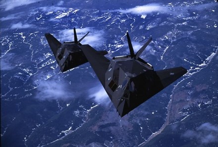 Máy bay F-117A là vũ khí quân sự mà Không lực Hoa Kỳ là lực lượng duy nhất sử dụng. Ảnh: Lao Động 
