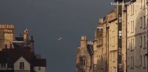 Hình ảnh phát sáng được cho là UFO xuất hiện trên bầu trời Pháp. Ảnh: VietNamNet 