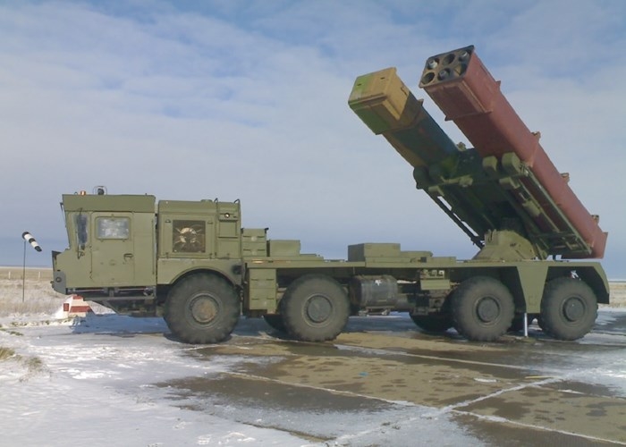 Pháo phản lực Uragan-1M mới nhất của lục quân Nga lần đầu tiên xuất hiện công khai trong một cuộc diễn tập. Ảnh: Đất Việt 