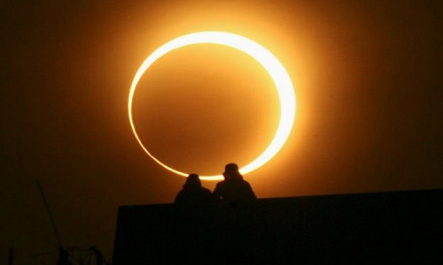 Người yêu thiên văn học Việt Nam cũng sẽ có cơ hội ngắm hiện tượng ''vòng tròn lửa'' kỳ thú này. Ảnh minh họa 