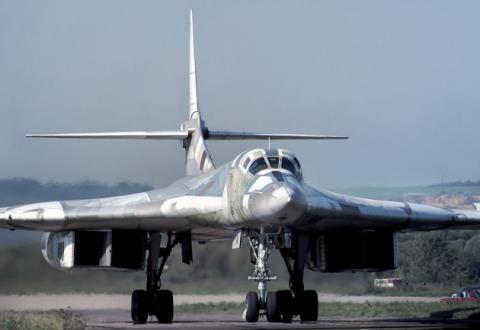 Máy bay ném bom Tu-160M2 dự kiến sẽ là trụ cột chính của Không lực Nga trong tương lai. Ảnh: Đất Việt 