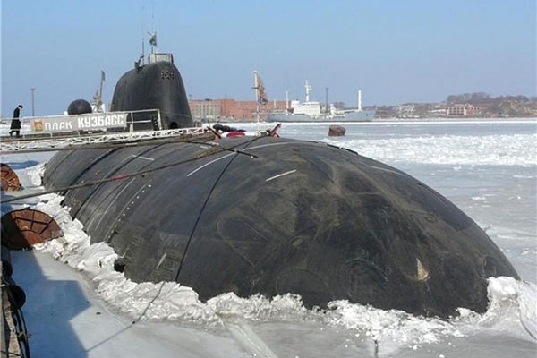 Tàu ngầm K-419 Kuzbass là tàu ngầm tấn công đa nhiệm thuộc lớp Akula mà NATO định danh là ''Cuồng phong''. Ảnh: Giao thông