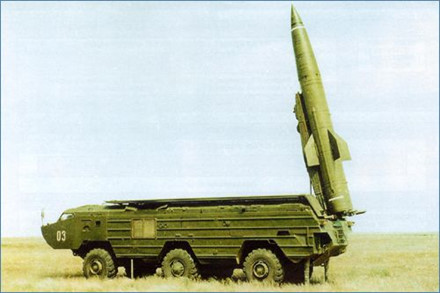 Tên lửa OTR- 21 có thể tấn công các mục tiêu chiến thuật của đối phương. Ảnh: Lao Động 