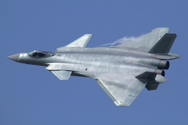  Tiêm kích J-20 có chuyến bay đầu tiên trong năm 2011. Ảnh: Zing News
