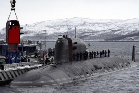 Trước đó, tàu ngầm Nga được trang bị rất nhiều thiết bị hiện đại có khả năng vô hình khác. Ảnh: Đất Việt