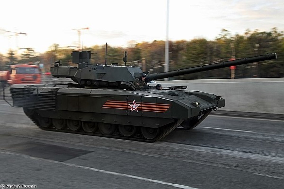 Xe tăng T-14  Armata sẽ là một loại xe tăng sẽ dần trở thành một loại khí tài tự động hoàn toàn trong tương lai. Ảnh: Infonet