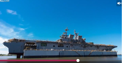 Tàu đổ bộ USS Tripoli có lượng giãn nước 46.000 tấn, dài 257m, rộng 32m, mớn nước 7,9m. Ảnh: VnExpress