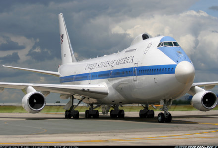 Máy bay Boeing E-4B hoạt động với phi hành đoàn từ 48 tới 112 người. Ảnh: Lao động
