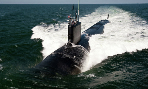 Tàu ngầm lớp Virginia được tăng thêm sức mạnh vô đối bằng tên lửa hành trình Tomahawk. Ảnh: VnExpress