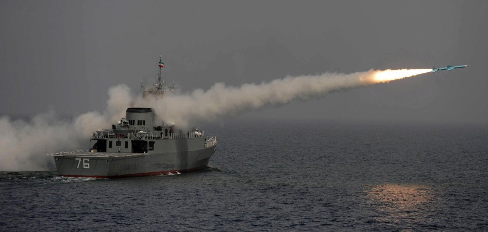 Tên lửa chống hạm NASIR khai hỏa. 