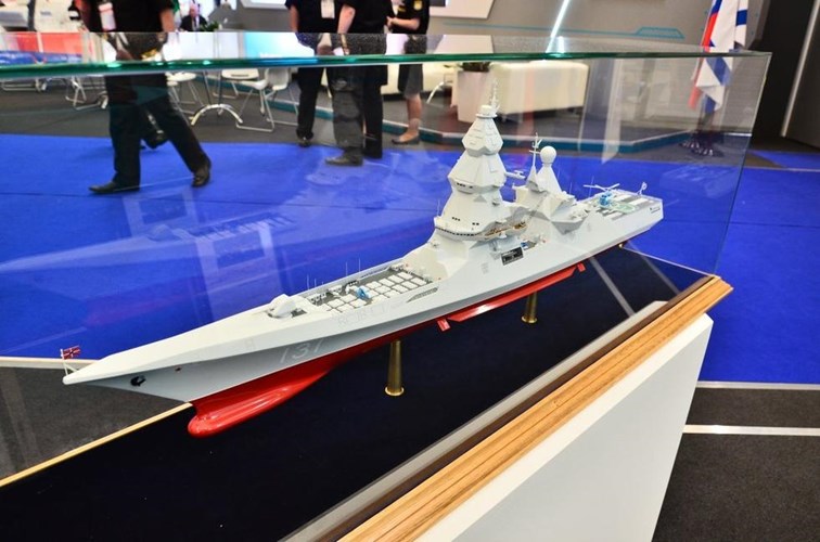 Tàu khu trục lớp Leader được Nga trưng bày lần đầu tiên tại Diễn đàn quân sự Army 2015. Ảnh: Kiến thức 