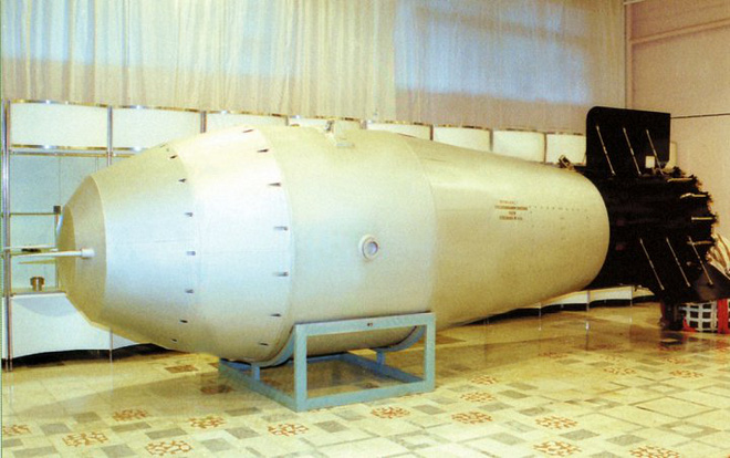 Bom nhiệt hạch RDS-220 được chế tạo tại Nga vào năm 1961 có sức công phá gấp 3000 lần bom H Mỹ. Ảnh: VTC News 