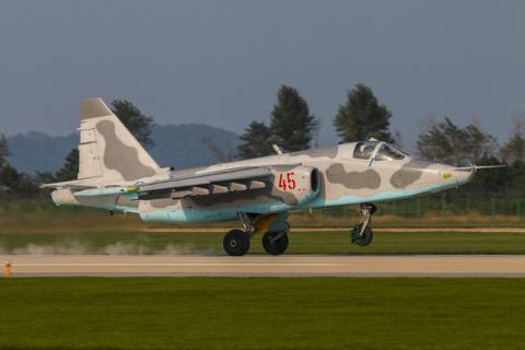 Cường kích Su-25 được Triều Tiên xem như 'quốc bảo'. Ảnh: Đất Việt 