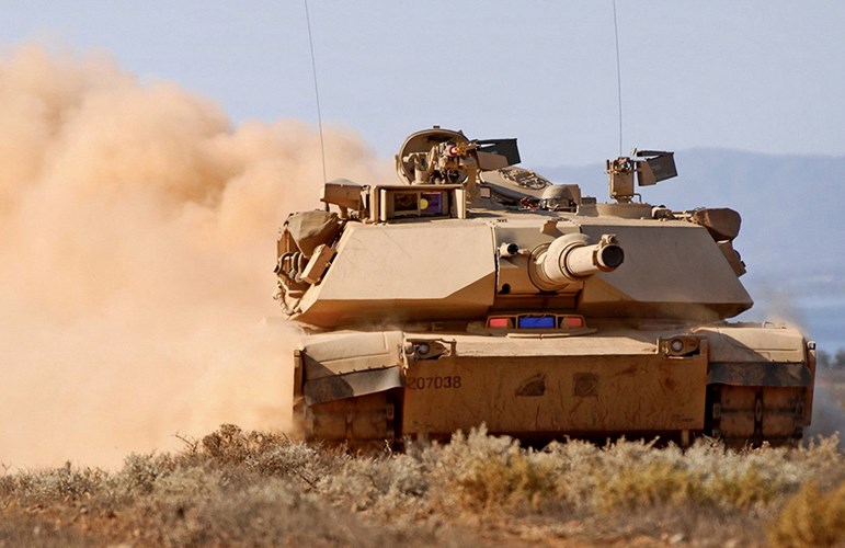 Xe tăng M1A2 SEP-V4 Abrams là dòng xe tăng chiến đấu chủ lực của Mỹ. Ảnh: VnExpress 