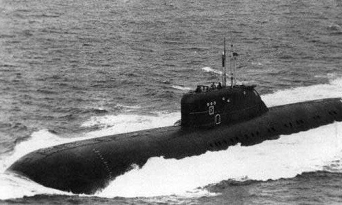 Tàu ngầm K-429 của Nga. Ảnh: VnExpress