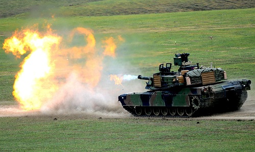 Mỹ trang bị thiết bị cảm biến trên các dòng xe tăng giúp nó trở thành vũ khí tìm diệt mục tiêu chính xác nhất. Ảnh: VnExpress