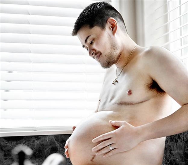 Khoa học Mỹ chứng minh tương lai đàn ông có thể mang thai và sinh con. Ảnh minh họa 