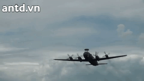  Máy bay săn ngầm IL-38N. Ảnh: ANTĐ
