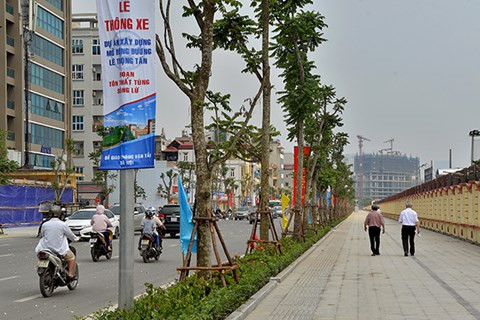 Nhiều tuyến phố ở Hà Nội được lát gạch bền vững. Ảnh: ANTĐ 