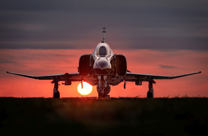 Chiến đấu cơ F-14 Tomcat là vũ khí được coi là át chủ bài của không quân Mỹ. Ảnh: Kiến thức