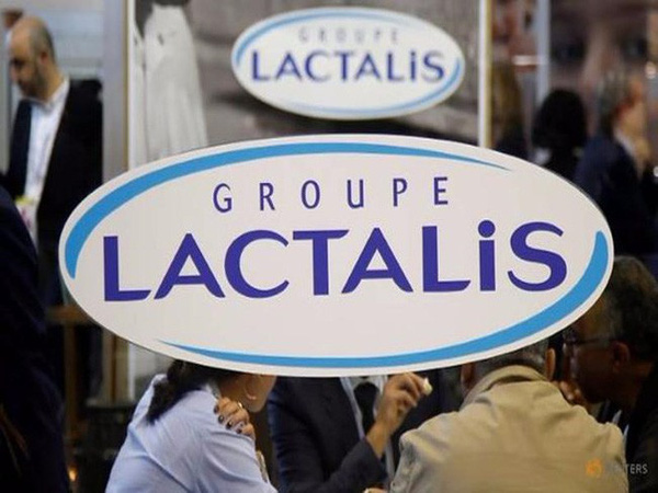  Sữa Lactalis của Pháp tiếp tục thu hồi do nhiễm khuẩn. Ảnh: VTV
