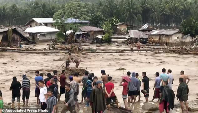 Bão Tembin quét qua Philippines đã khiến ít nhất 200 người thiệt mạng. 