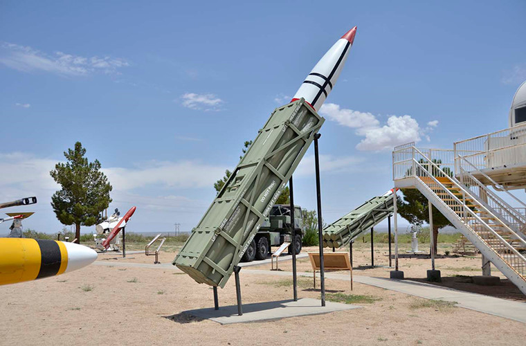 Tên lửa đạn đạo chiến thuật  MGM-140 có thiết kế nhỏ gọn nhưng sức mạnh ''vô song''. Ảnh: Kiến thức
