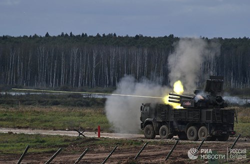  Hệ thống pháo-tên lửa phòng không tự hành Pantsir-S1 của Nga. Ảnh: QĐND