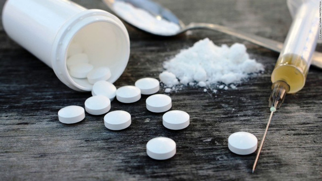  Mỹ cảnh báo thuốc giảm đau opioid có thể gây nghiện như ma túy. Ảnh: VTV
