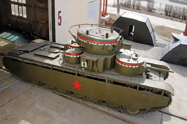  Xe tăng hạng nặng T-35 của Nga. Ảnh: Kiến thức