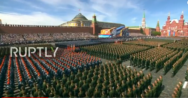 Lễ duyệt binh Quảng trường Đỏ kỷ niệm Ngày Chiến thắng phát xít 9/5 tại Quảng trường Đỏ. Ảnh: Zing News