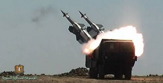 Tên lửa Pechora-2M của Syria tấn công đối phương. Ảnh: ANTĐ